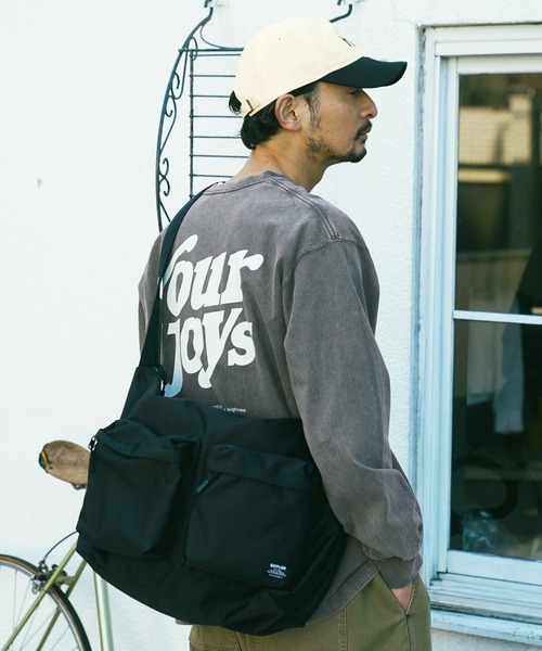 BAYFLOW（ベイフロー）の「フロントポケットビッグショルダーバッグ（ショルダーバッグ・メンズ・グレイッシュベージュ/ブラック・FREE）」の20枚目の写真