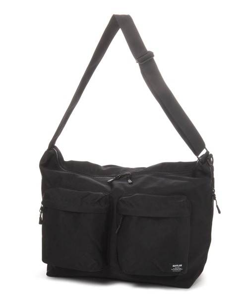 BAYFLOW（ベイフロー）の「フロントポケットビッグショルダーバッグ（ショルダーバッグ・メンズ・グレイッシュベージュ/ブラック・FREE）」の22枚目の写真