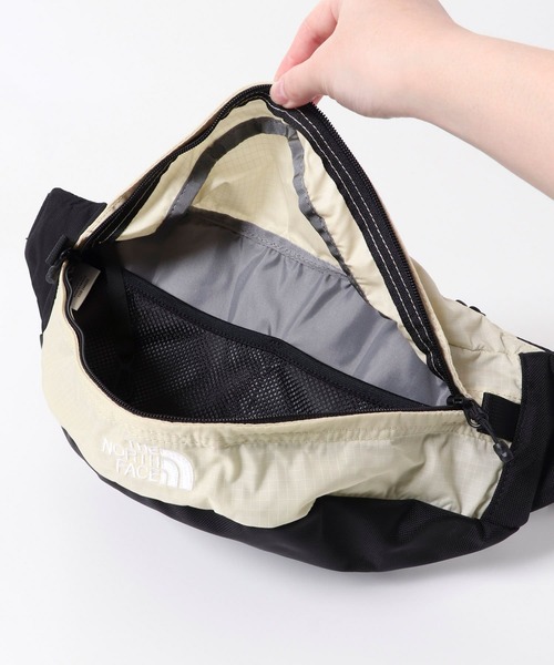 THE NORTH FACE(ザノースフェイス)の「THE NORTH FACE Sweep(ショルダーバッグ・メンズ・ベージュ/カモフラージュ/ブラック/カーキ・ONE SIZE)」の10枚目の写真