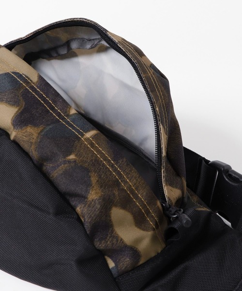 THE NORTH FACE(ザノースフェイス)の「THE NORTH FACE Sweep(ショルダーバッグ・メンズ・ベージュ/カモフラージュ/ブラック/カーキ・ONE SIZE)」の13枚目の写真