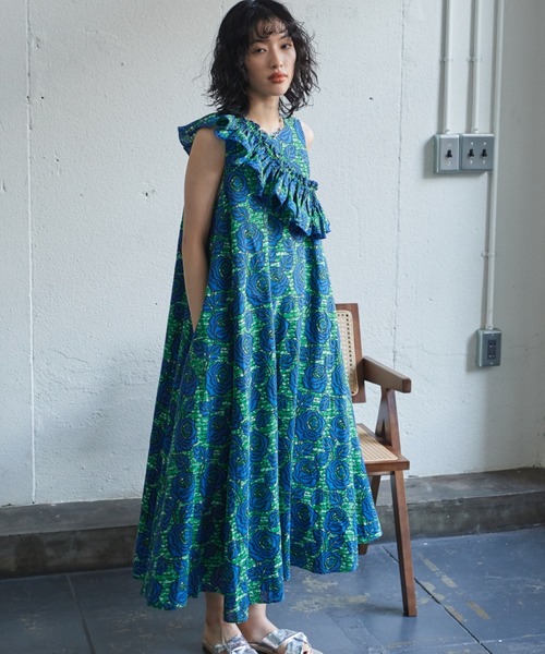 ROSE BUD(ローズバッド)の「(mag.by c)アフリカンプリントフリル(シャツ/ブラウス・レディース・ブラウン/グリーン・FREE)」の7枚目の写真