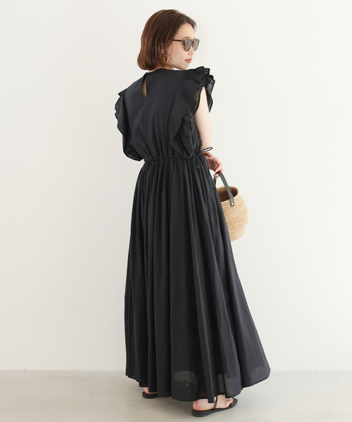 SLOBE IENA（スローブイエナ）の「《追加》ピンタックフリルワンピース（ワンピース・レディース・ブラック/サックスブルー・FREE）」の4枚目の写真