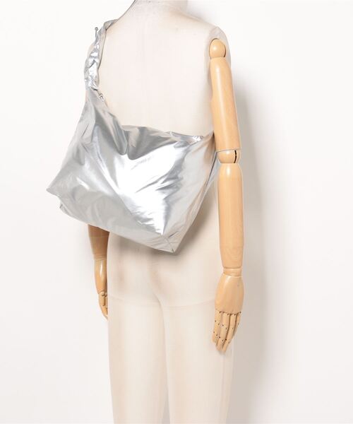 cepo（セポ）の「シャーリングショルダーバッグ（ショルダーバッグ・レディース・ブラック/シルバー・FREE）」の6枚目の写真