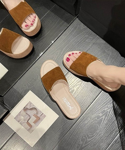 Miniministore(ミニミニストア)の「ウェッジソール 厚底サンダル 履きやすい(サンダル・レディース・ブラック/グリーン/ベージュ/キャメル・23.5cm/24.0cm/23.0cm/24.5cm/22.5cm)」の4枚目の写真