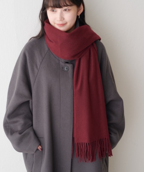 Lui's（ルイス）の「ソフトカラーストール（マフラー・レディース・アイボリー/ダークグリーン/ボルドー/ブラック・FREE）」の8枚目の写真