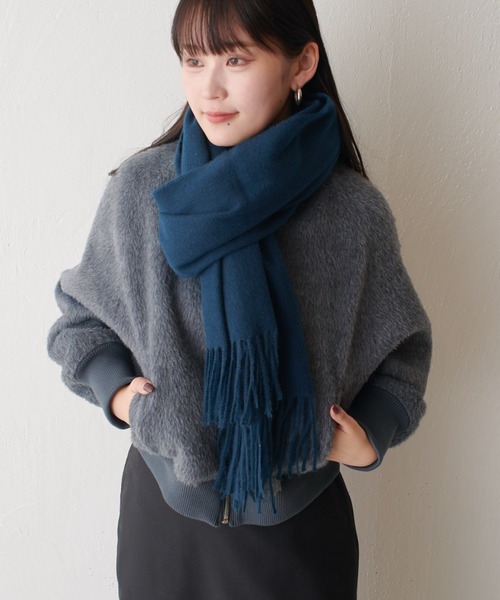 Lui's（ルイス）の「ソフトカラーストール（マフラー・レディース・アイボリー/ダークグリーン/ボルドー/ブラック・FREE）」の11枚目の写真