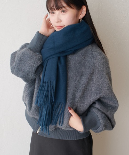 Lui's（ルイス）の「ソフトカラーストール（マフラー・レディース・アイボリー/ダークグリーン/ボルドー/ブラック・FREE）」の12枚目の写真