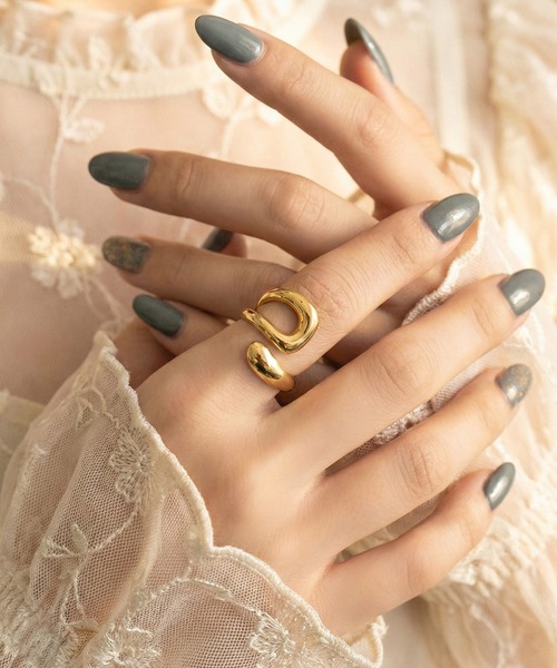 styiro(スタイロ)の「【ぷっくり・トレンド】金アレ対応コーティング パフィメタルリング(リング・レディース・シルバー/ゴールド・FREE)」の11枚目の写真