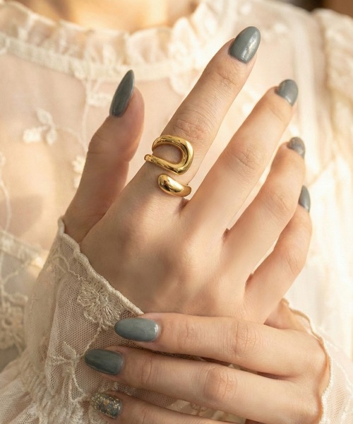 styiro(スタイロ)の「【ぷっくり・トレンド】金アレ対応コーティング パフィメタルリング(リング・レディース・シルバー/ゴールド・FREE)」の10枚目の写真