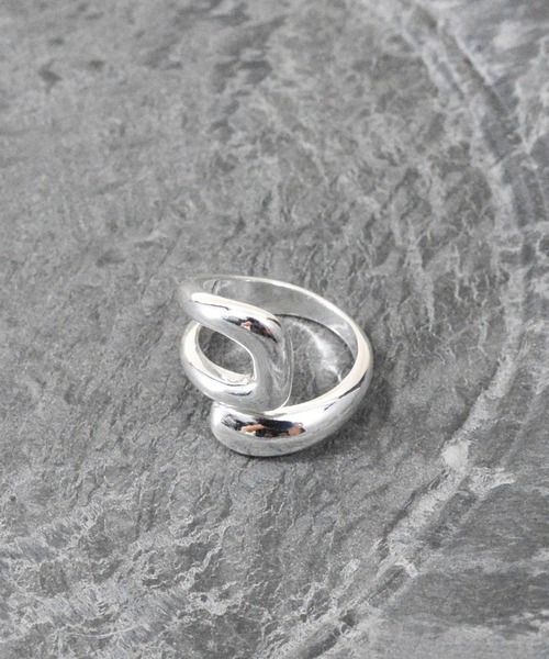 styiro(スタイロ)の「【ぷっくり・トレンド】金アレ対応コーティング パフィメタルリング(リング・レディース・シルバー/ゴールド・FREE)」の22枚目の写真