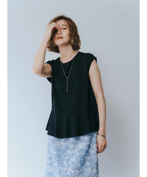 YECCA VECCA（イェッカヴェッカ）の「ペプラムカットソーブラウス（シャツ/ブラウス・レディース・ブラック/オフホワイト・FREE）」の6枚目の写真