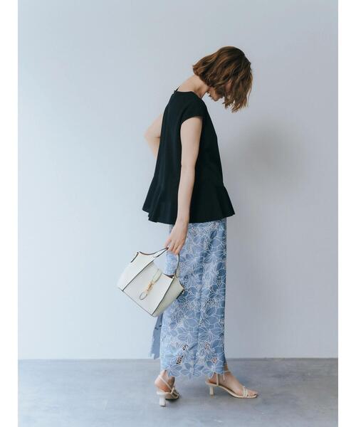 YECCA VECCA（イェッカヴェッカ）の「ペプラムカットソーブラウス（シャツ/ブラウス・レディース・ブラック/オフホワイト・FREE）」の16枚目の写真