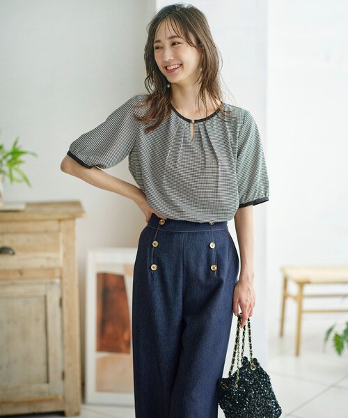 ANY SIS（エニィスィス）の「【洗える】 バイカラータック ブラウス（シャツ/ブラウス・レディース・ブラック系3/ブラック系5・0）」の3枚目の写真