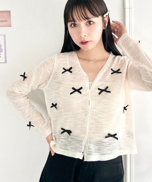 Loueme(ルエム)の「メニーリボンシアーカーディガントップス(カーディガン/ボレロ・レディース・ブラック/レッド/ピンク/ホワイト/アイボリー・FREE)」の15枚目の写真