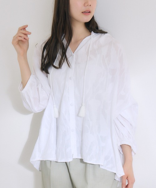 KATHARINE ROSS（キャサリンロス）の「【KATHARINE ROSS】インド綿100% カットジャカードハシゴレースブラウス（シャツ/ブラウス・レディース・ブラック/ベージュ/アイボリー/ブルー・MEDIUM）」の2枚目の写真