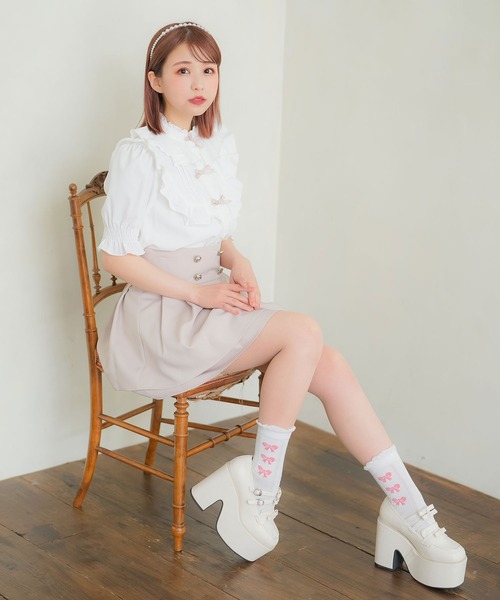 DearMyLoveRose(ディアマイラブローズ)の「トリプルリボンヨークフリルブラウス(シャツ/ブラウス・レディース・ラベンダー/ブラック/ホワイト/ベビーピンク・3L/LL/LARGE/MEDIUM/SMALL)」の7枚目の写真