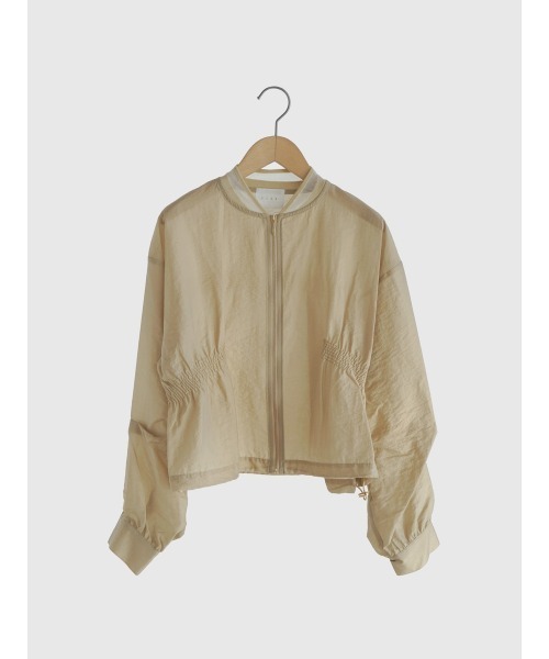 FIKA.(フィーカ)の「Gather sheer blouson(ブルゾン・レディース・ベージュ/カーキ/オフホワイト・MEDIUM)」の14枚目の写真