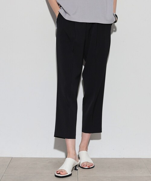GALLEST（ギャレスト）の「イージーテーパードパンツ（その他パンツ・レディース・ベージュ系その他6/ブラック/チャコールグレー/ブラック系2・34/36/38/40）」の2枚目の写真