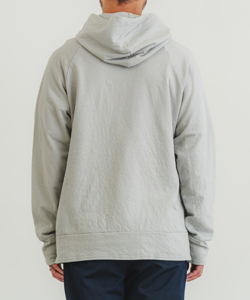 quadro（クオドロ）の「GTⅡ接結ニットプルパーカー（Tシャツ/カットソー・メンズ・ダークブラウン/グレー/オフホワイト/ダークネイビー/ライトグレー・LARGE/MEDIUM）」の16枚目の写真