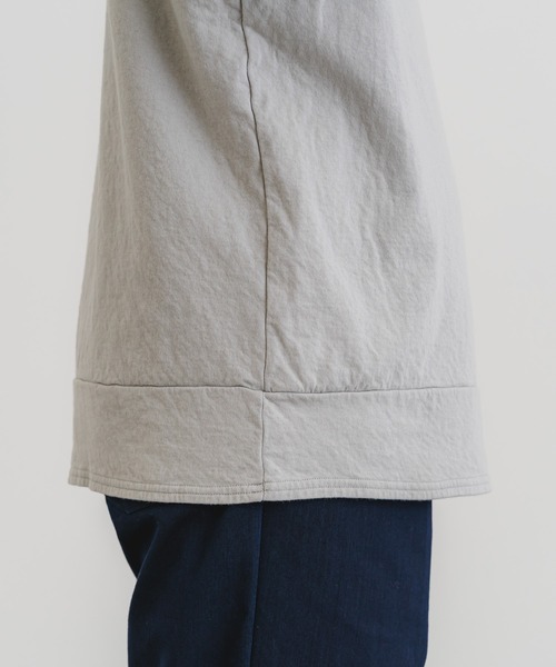 quadro（クオドロ）の「GTⅡ接結ニットプルパーカー（Tシャツ/カットソー・メンズ・ダークブラウン/グレー/オフホワイト/ダークネイビー/ライトグレー・LARGE/MEDIUM）」の12枚目の写真