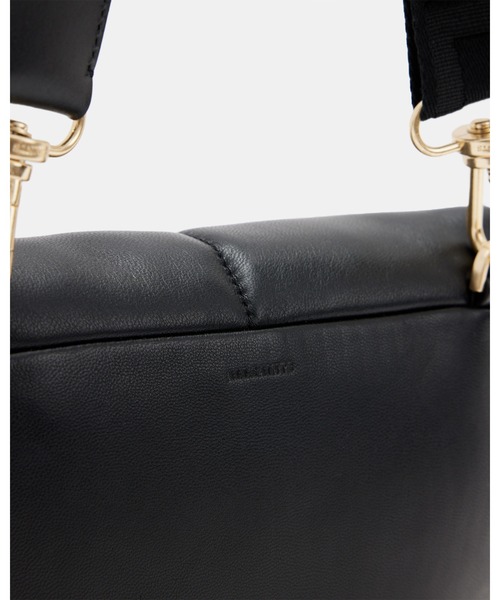 ALLSAINTS（オールセインツ）の「EZRA QUILTED LEATHER CROSSBODY BAG | EZRA キルティング レザー クロスボディ バッグ（ショルダーバッグ・レディース・ブラック・ONE SIZE）」の8枚目の写真