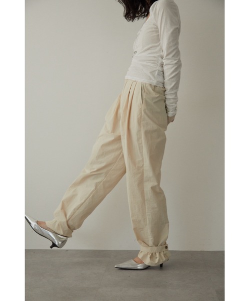 DRWCYS（ドロシーズ）の「2WAYコクーンパンツ（その他パンツ・レディース・アイボリー/ブラック・FREE）」の7枚目の写真