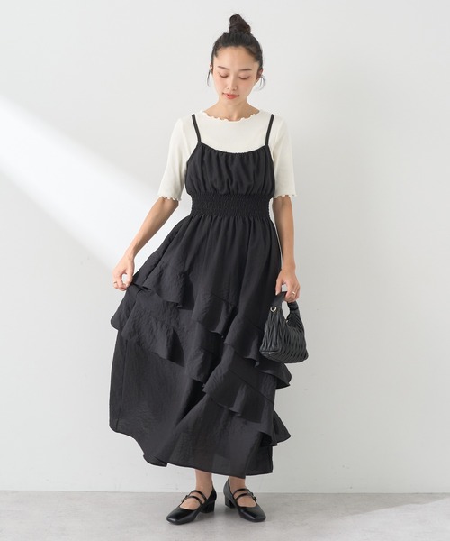 earth music&ecology（アースミュージックアンドエコロジー）の「ラッフルティアードキャミワンピース（ワンピース・レディース・ピンク/ベージュ/ブラック・FREE）」の2枚目の写真