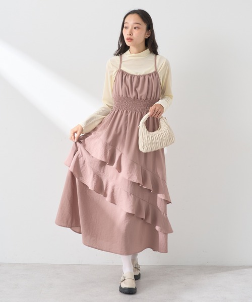 earth music&ecology（アースミュージックアンドエコロジー）の「ラッフルティアードキャミワンピース（ワンピース・レディース・ピンク/ベージュ/ブラック・FREE）」の19枚目の写真