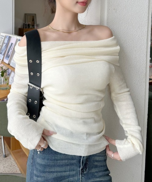 Ada.(エイダ)の「シンプルなのに格上げ。上品ニット。オフショル ふんわりタッチ 春 ニット(ニット/セーター・レディース・ベージュ/ライトグレー/ホワイト/ブラック・FREE)」の9枚目の写真