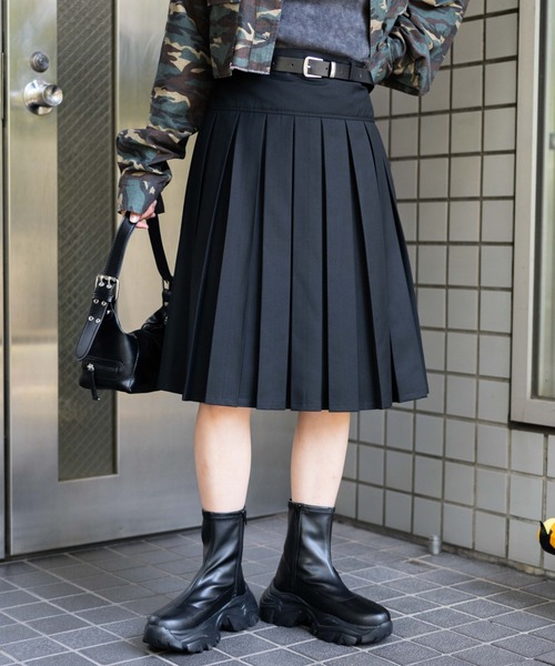 WEGO（ウィゴー）の「WEGO/ベルト付プリーツミドルスカート（スカート・レディース・ブルー系その他2/杢グレー/ブラック系その他2/ブラック・FREE）」の2枚目の写真