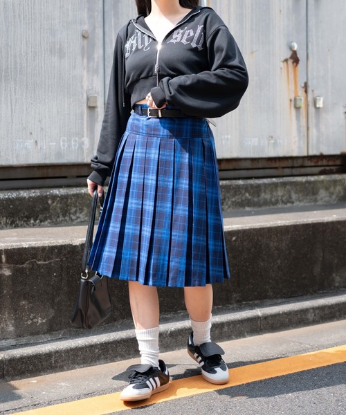 WEGO（ウィゴー）の「WEGO/ベルト付プリーツミドルスカート（スカート・レディース・ブルー系その他2/杢グレー/ブラック系その他2/ブラック・FREE）」の8枚目の写真