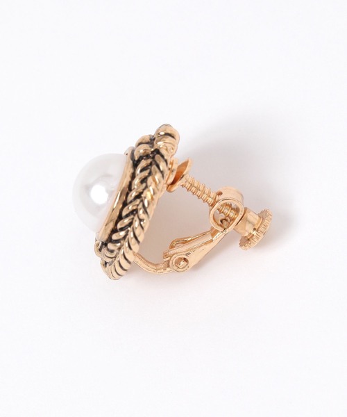 niko and...(ニコアンド)の「モチーフメタルコンビイヤリング(イヤリング・レディース・イエロー/ブラック/グレー・0)」の5枚目の写真