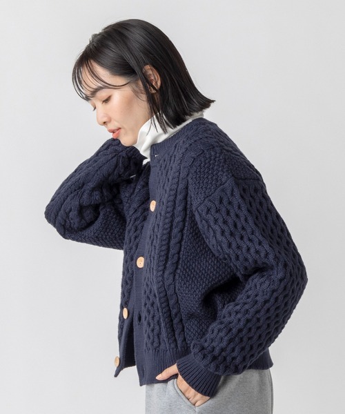 L.L.Bean（エルエルビーン）の「【JAPAN EDITION】ウェイン・フィッシャーマンズ・カーディガン（カーディガン/ボレロ・レディース・ネイビー/ダークネイビー/アイボリー・MEDIUM）」の12枚目の写真