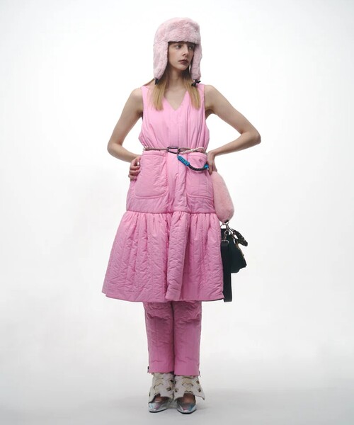 STUDIOUS(ステュディオス)の「【NON TOKYO/ノントーキョー】REVERSIBLE QUILTING ONE-PIECE/リバーシブルキルティングワンピース(ワンピース・レディース・ピンク/ブラック・FREE)」の2枚目の写真