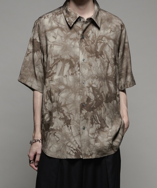 CASPER JOHN（キャスパージョン）の「Various loose shirts -tie dye- /バリアスルーズシャツ -タイダイ-（シャツ/ブラウス・メンズ・グレー/ベージュ/ネイビー/ブラウン/ブラック・X-SMALL/SMALL/MEDIUM/LARGE）」の3枚目の写真