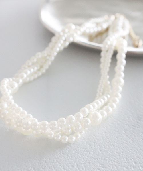 LEPSIM（レプシィム）の「【入卒式／セレモニー】アソートパールショートネック　213224（ネックレス・レディース・ホワイト/オフホワイト/ホワイト系その他・ONE SIZE）」の2枚目の写真