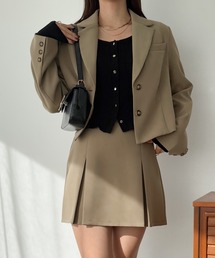 JUNOAH（ジュノア）の「ショート丈ジャケット+インパン付きミニスカートSET（セットアップ・レディース）」