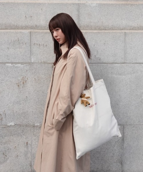 INTER FACTORY(インターファクトリー)の「Sugaya Risako 刺繍トートバッグ made in INTER FACTORY(トートバッグ・レディース・アイボリー・FREE)」の6枚目の写真
