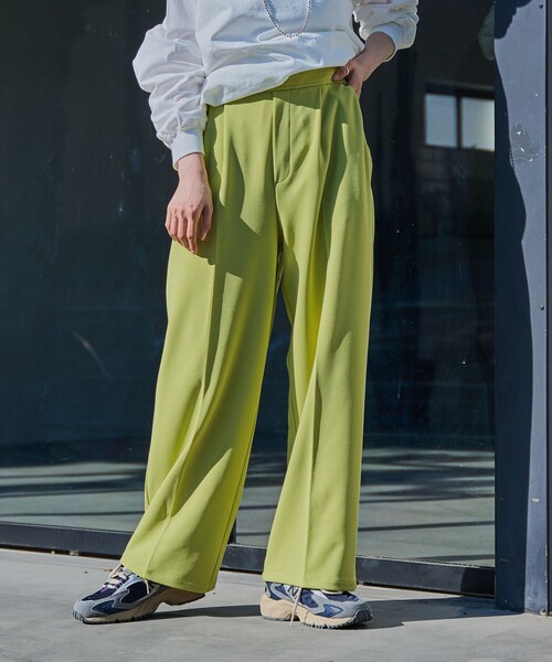 coen（コーエン）の「イージービューティーワイドパンツ（WEB限定サイズ）（スラックス・レディース・ライム/ダークグレー/コバルトブルー/ブラック・S/M/L/XL）」の15枚目の写真