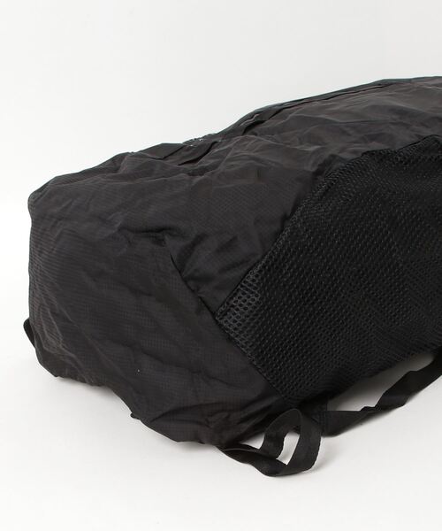 THE NORTH FACE(ザノースフェイス)の「【THE NORTH FACE】Mayfly Pack 22 メイフライパック22(バックパック/リュック・メンズ・ブラック・ONE SIZE)」の3枚目の写真