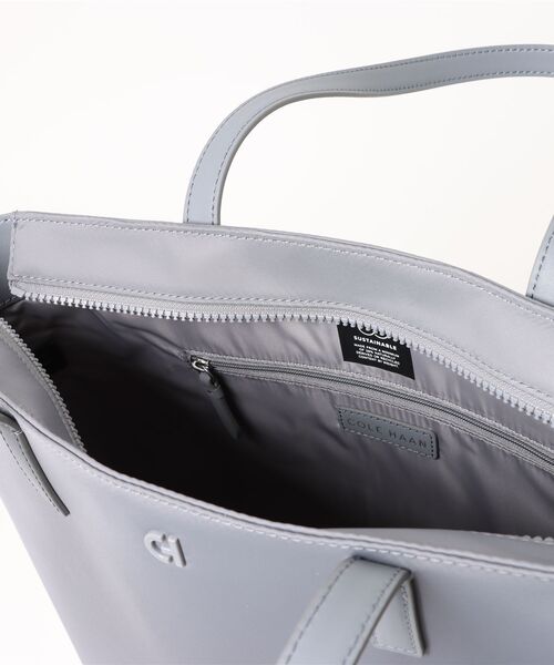 COLE HAAN（コールハーン）の「ナイロントート womens（トートバッグ・レディース・グレー・OSFA）」の4枚目の写真
