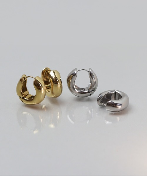 ieLS（イエルズ）の「金属アレルギー対応「ieLS」ステンレス ボリュームフープピアス（ピアス（両耳用）・レディース・シルバー/ゴールド・ONE SIZE）」の9枚目の写真