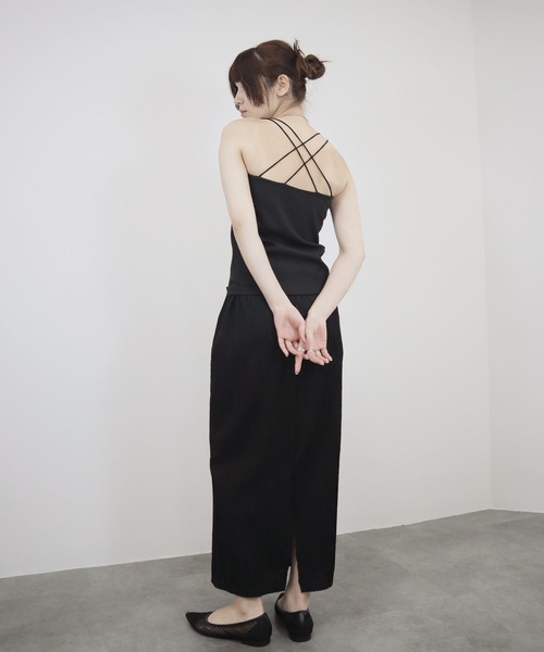Reurie'（レウリィ）の「カップ付き テレコリブ スクエア キャミソール/telecorib square camisole　バッククロス　レイヤード　キャミ　カジュアル　きれいめ　インナー（キャミソール・レディース・モカ/ホワイト/ブラック・FREE）」の4枚目の写真
