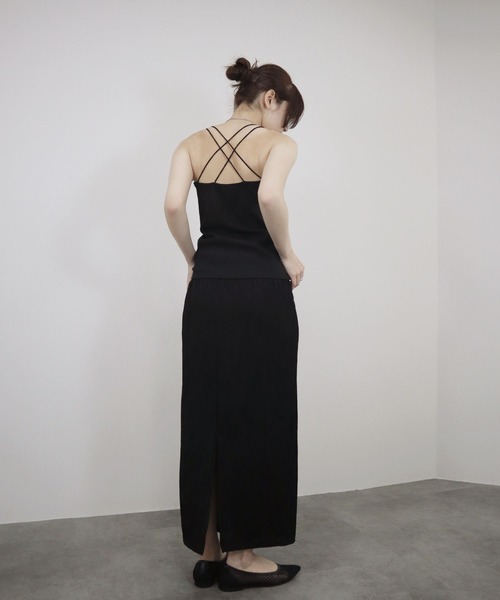 Reurie'（レウリィ）の「カップ付き テレコリブ スクエア キャミソール/telecorib square camisole　バッククロス　レイヤード　キャミ　カジュアル　きれいめ　インナー（キャミソール・レディース・モカ/ホワイト/ブラック・FREE）」の20枚目の写真