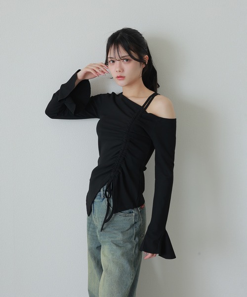 machatt のシャーリングトップス one off shoulder shirring tops/ワンオフショルダー