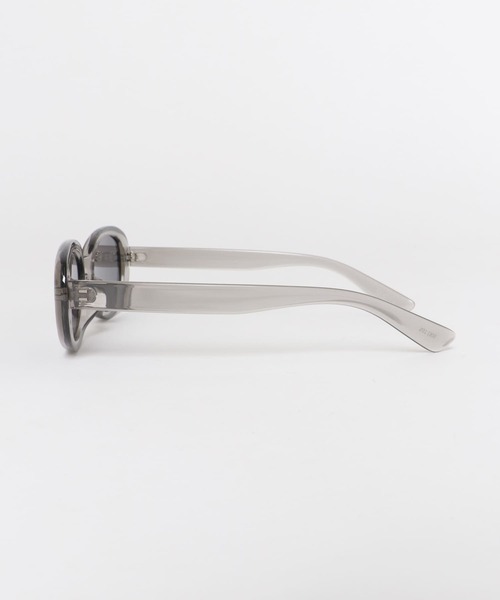 SMELLY(スメリー)の「オーバルタイプサングラス(メガネ・レディース・グレー/ブラック・-)」の19枚目の写真