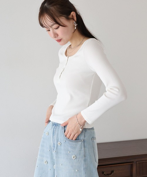 BLUEEAST(ブルーイースト)の「ヘンリーネック長袖Tシャツ(Tシャツ/カットソー・レディース・グレー/ブルー/ブラック/ホワイト/チャコールグレー・MEDIUM)」の8枚目の写真