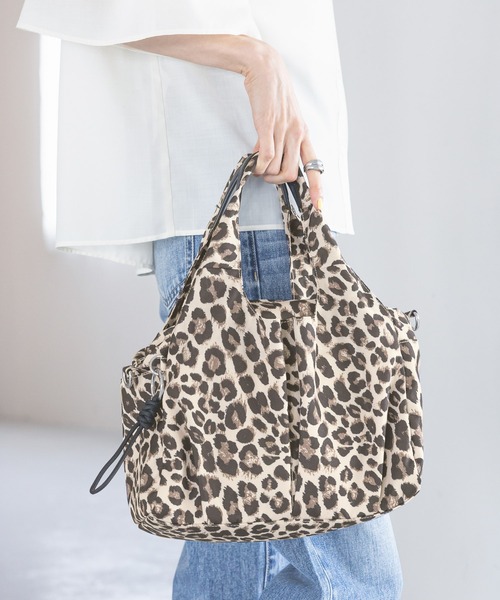 GLOBAL WORK（グローバルワーク）の「撥水軽量2WAYポケットファスナートートS /308500（トートバッグ・レディース・カーキ/レオパード/ブラック/グレー/ベージュ/グレイッシュベージュ・FREE）」の6枚目の写真