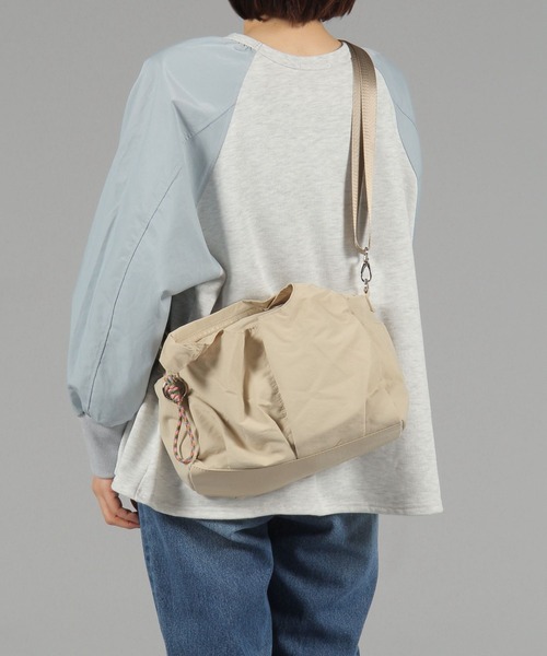 GLOBAL WORK（グローバルワーク）の「撥水軽量2WAYポケットファスナートートS /308500（トートバッグ・レディース・カーキ/レオパード/ブラック/グレー/ベージュ/グレイッシュベージュ・FREE）」の10枚目の写真