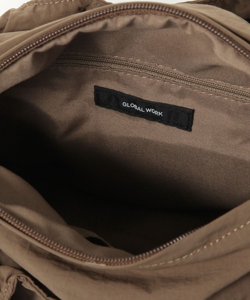 GLOBAL WORK（グローバルワーク）の「撥水軽量2WAYポケットファスナートートS /308500（トートバッグ・レディース・カーキ/レオパード/ブラック/グレー/ベージュ/グレイッシュベージュ・FREE）」の12枚目の写真